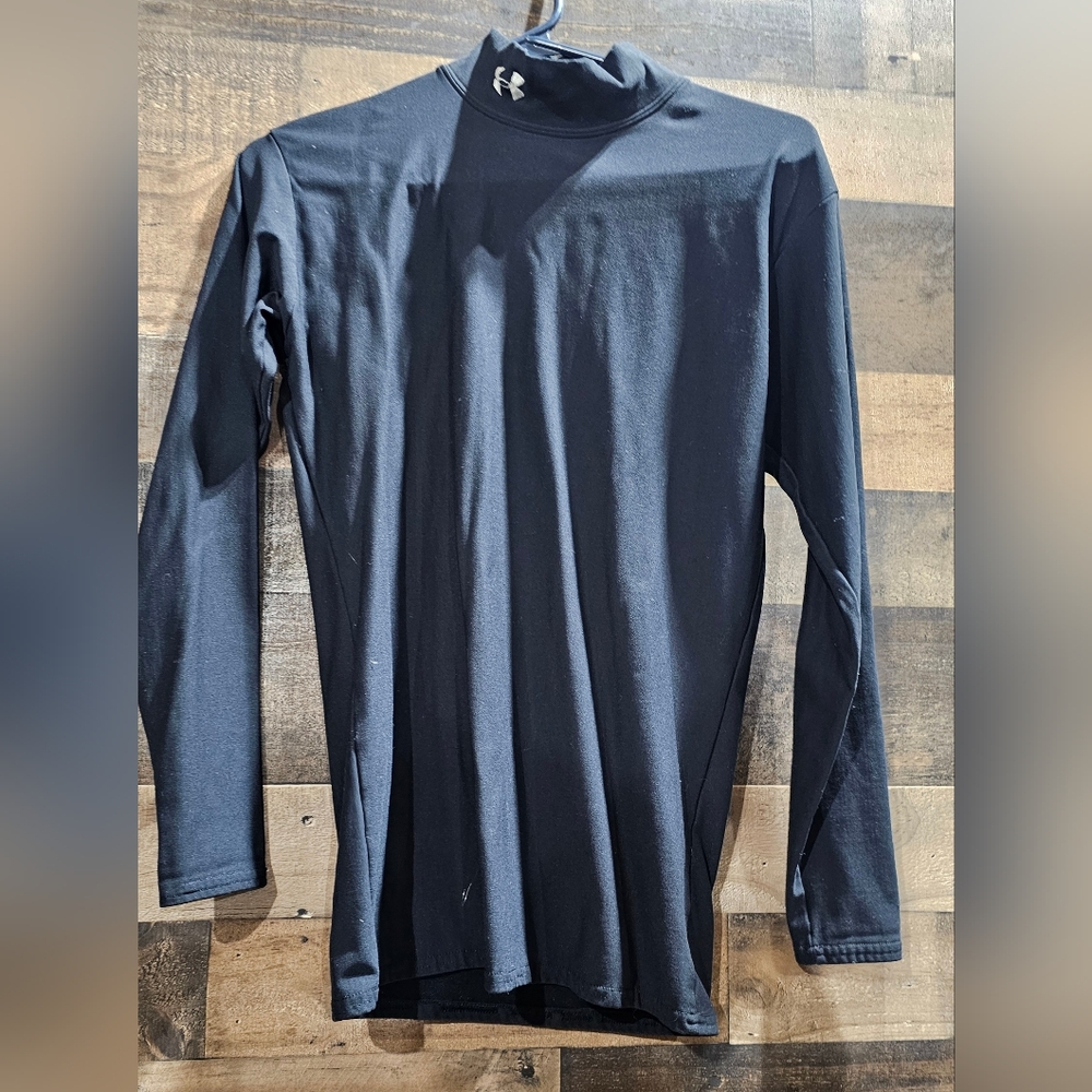Youth Large Underarmour Coldgear Black Shirt